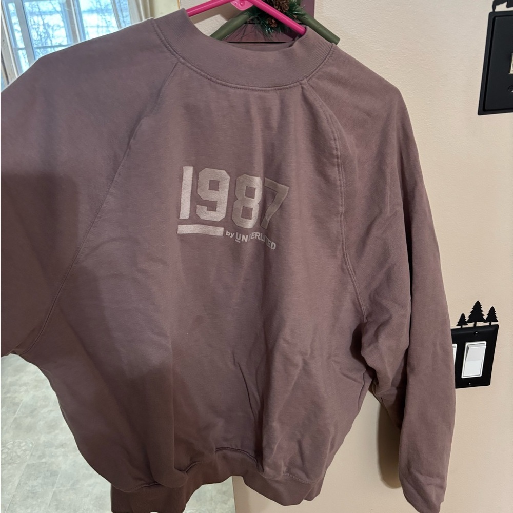 Crewneck